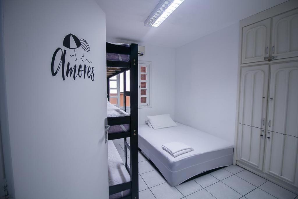Positive Hostel Balneário Camboriú Eksteriør billede