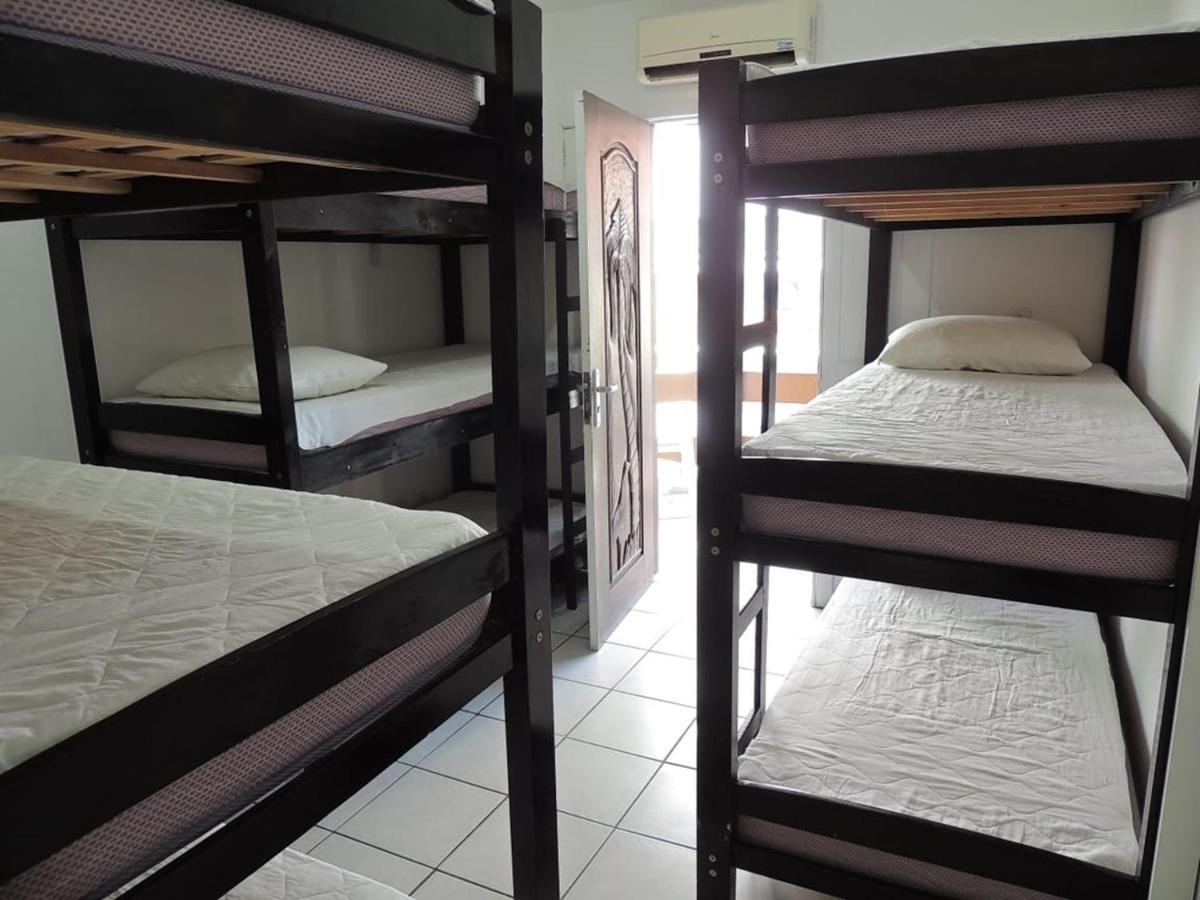 Positive Hostel Balneário Camboriú Eksteriør billede